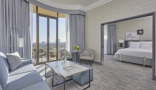 Suite, 1 King Bed, Balcony (Beverly)