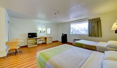 Deluxe Room, 2 Queen Beds, Accessible, Non Smoking