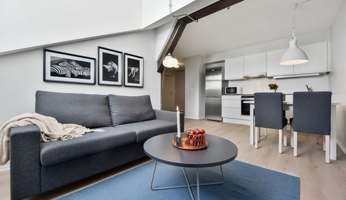One-Bedroom Apartment For Two