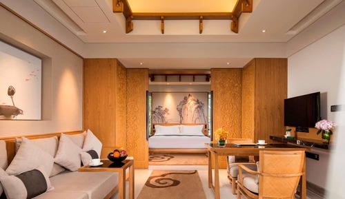 Lucun Suite