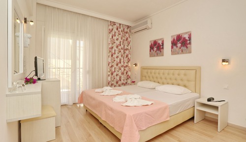 Twin Room, Balcony