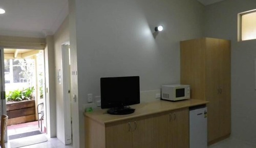 Family Room, 2 Bedrooms, Non Smoking, Kitchenette (Family Room 11)