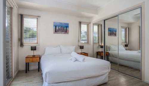 Hastings Cove 10 - Two Bedroom Ground Floor Garden Apartment