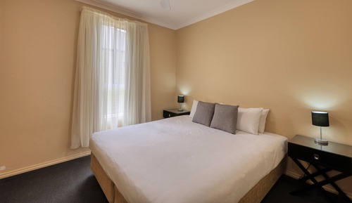 2 Bedroom Apartment (SC Balcony Spa K+Q)