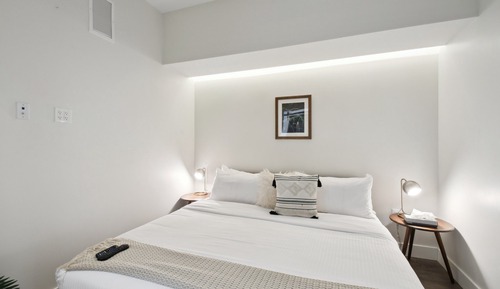 Condo, 1 King Bed, Balcony (Unit 400)