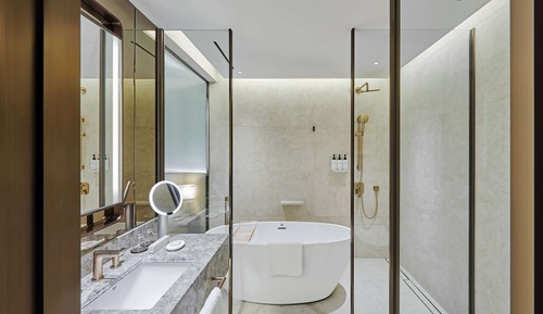 Premium Room, 1 King Bed, Non Smoking