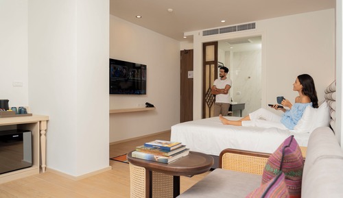 Junior Suite with Pool View