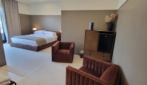 Exclusive Suite, 1 King Bed, Hot Tub