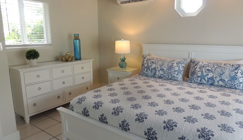 Suite, 1 King Bed with Sofa bed, Kitchenette, Oceanfront