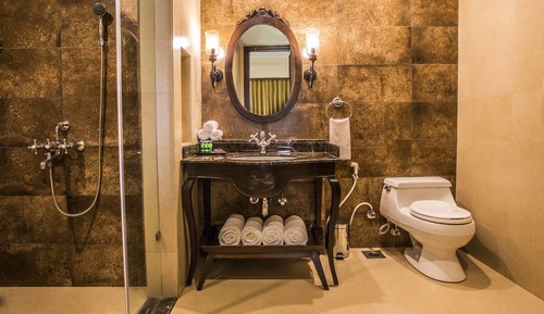  Banyan Suite