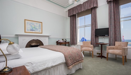 Double Room, Bathtub, Sea View