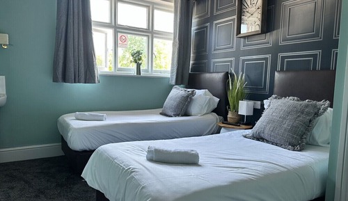 Standard Twin Room, Private Bathroom (Separate Private Bathroom)