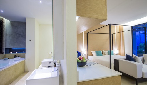 Suite with Spa Bath