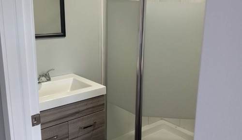 Standard Room, 1 Queen Bed, River View