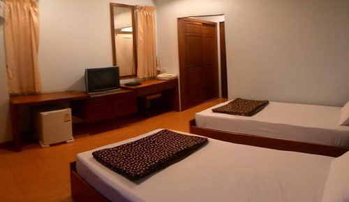 Standard Twin Air Conditioned Room