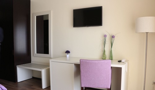 Single Room, Sea View