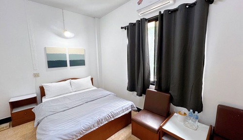 Standard 1 Double Bed