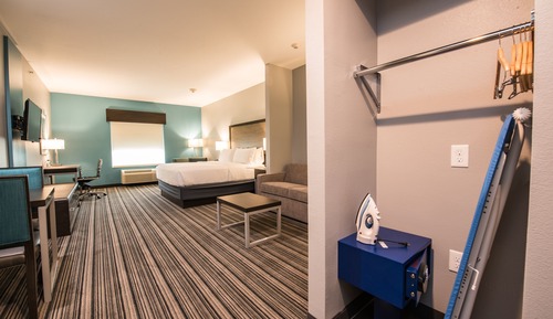 Standard Room, 1 King Bed (Leisure)