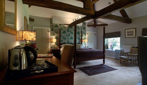 Deluxe Double Room, Ensuite, Garden View (The Belvoir)