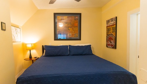 Studio, Non Smoking (Emerald)