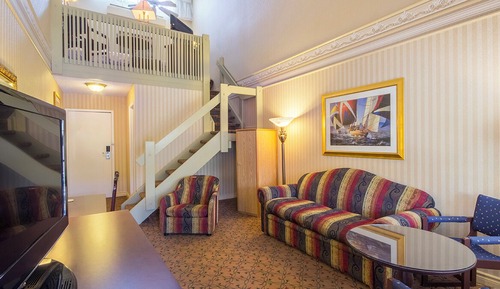 Suite Mezzanine, 1 Queen Bed with Sofabed