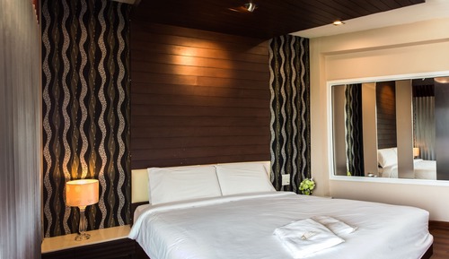Deluxe Room with Spa Bath
