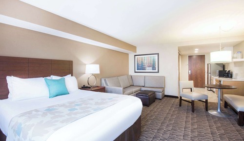 Suite, 1 Queen Bed, Non Smoking