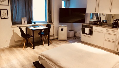 Studio, Kitchenette