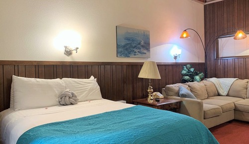 Room, 1 Queen Bed (Pet Friendly)