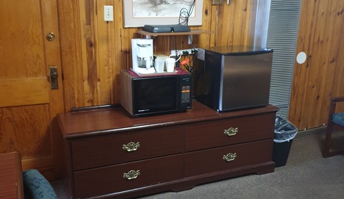 Standard Room, 1 Queen Bed