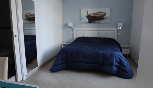 Junior Suite, 1 Double Bed with Sofa bed, Ensuite, Partial Sea View