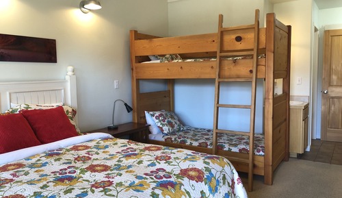 Unit 5 – Townhouse 2-Bedroom, Kitchen