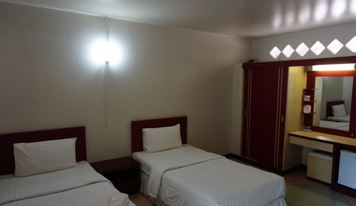 Standard Twin Room