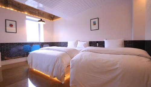 Twin Room with Spa Bath