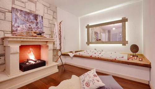 King Room with Spa Bath
