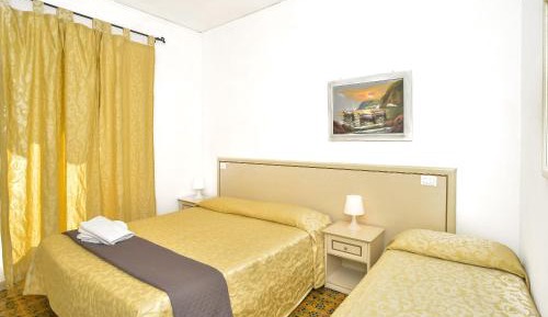 Economy Triple Room