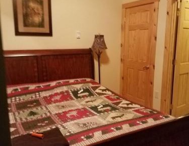 Deluxe Double Room (2 Adults + 1 Child)