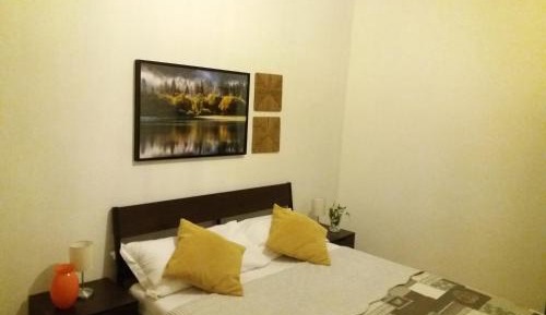 Standard Double Room with Shared Bathroom