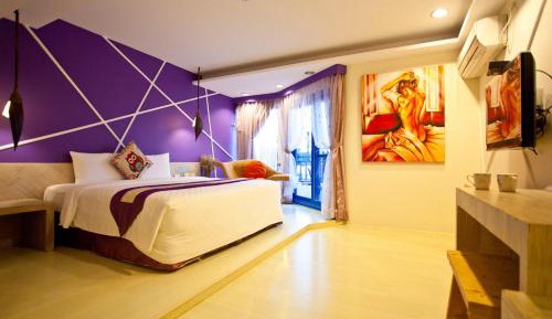 Double Room with Street View