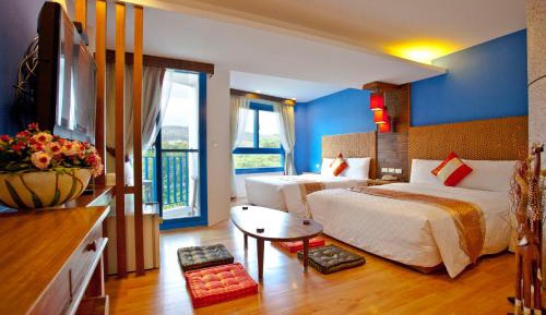 Quadruple Room with Mountain View