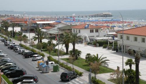 Double or Twin Room with Sea View