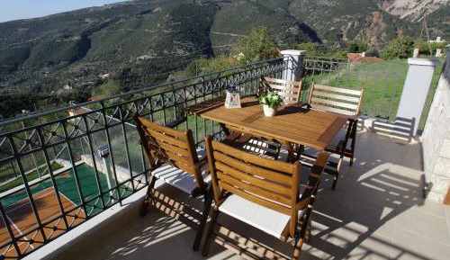 Studio Apartment with Sea View