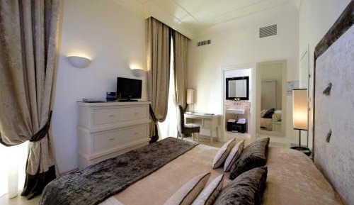 Classic Double or Twin Room