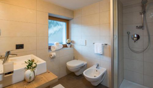 Two-Bedroom Apartment with Patio (4 Adults)