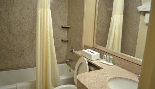 Queen Room with Two Queen Beds - Smoking