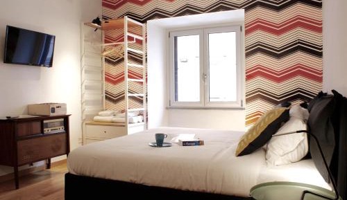 Quadruple Room with Private Bathroom