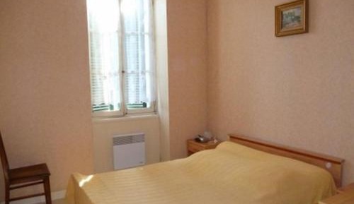 Apartment with Shower