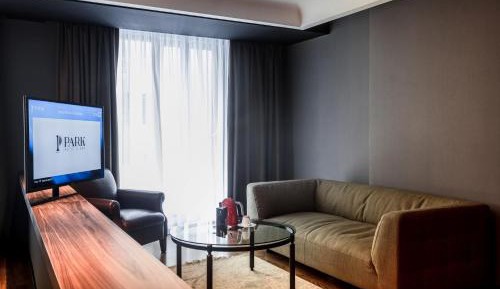 Executive Suite with River View