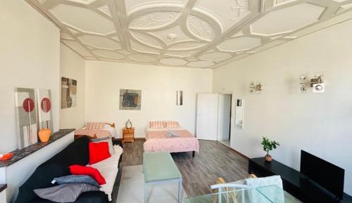 Standard Triple Studio