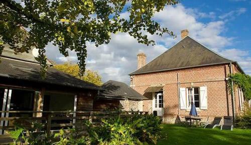 Cottage with Garden View